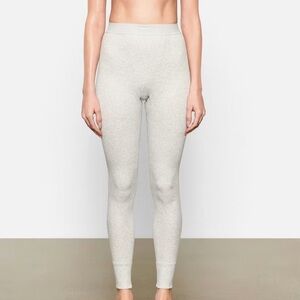 SKIMS Cozy Rib High-Waist Leggings in Light Heather